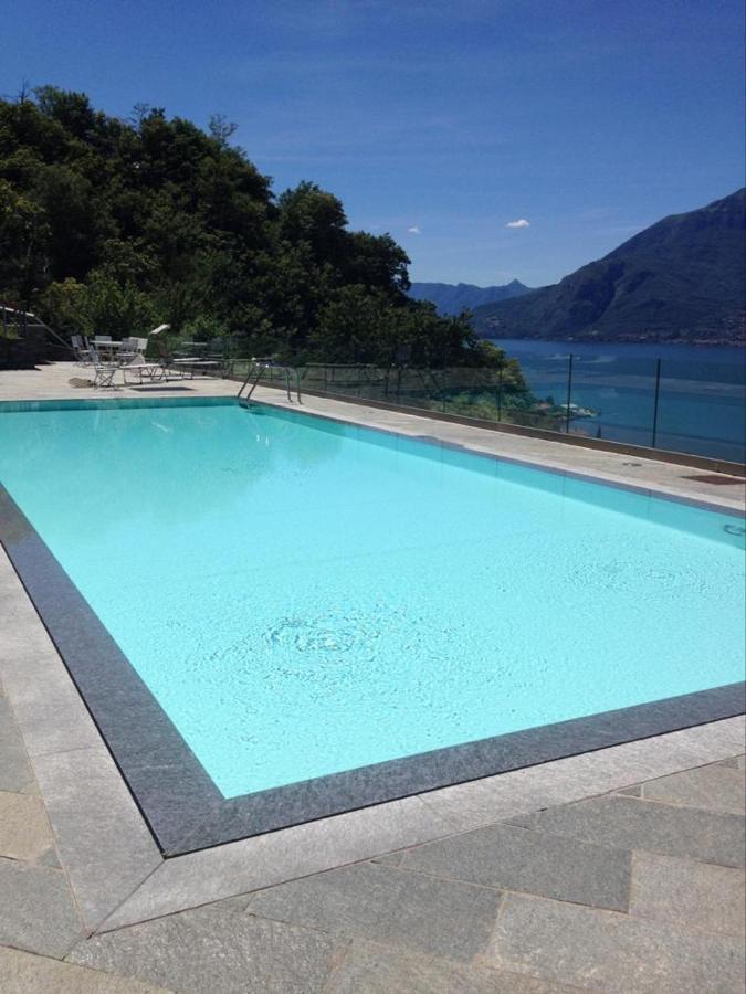 Magic Lake View With Beautiful Pool Area 贝拉诺 外观 照片